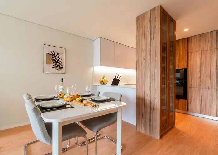 Premium W/ Garage & Balcony By Hostwise 公寓 *