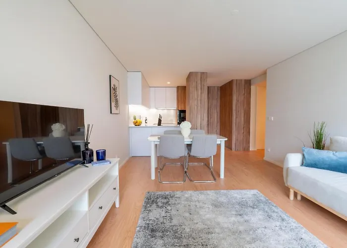 公寓 Premium W/ Garage & Balcony By Hostwise