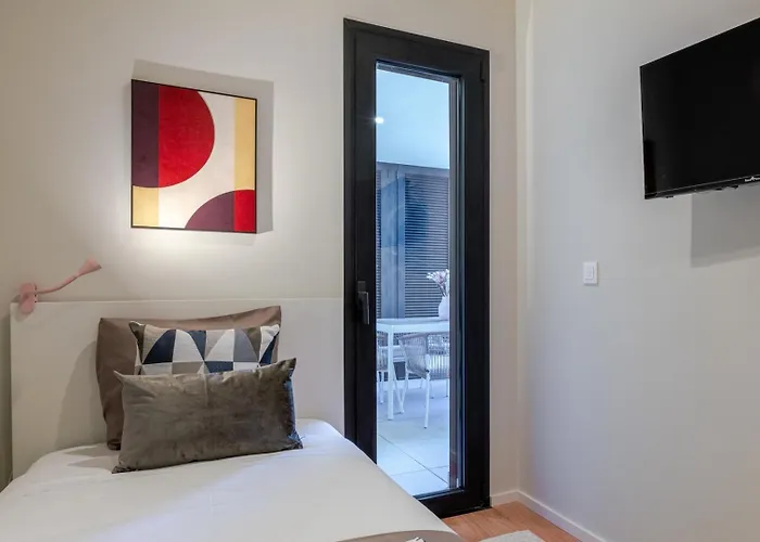 公寓 Premium W/ Garage & Balcony By Hostwise