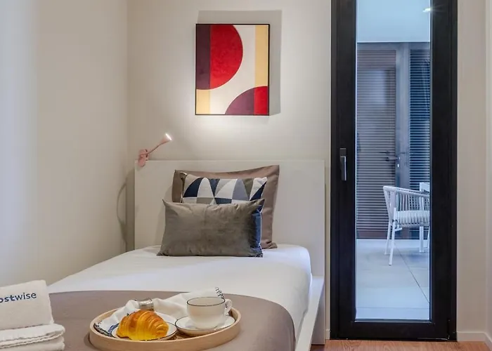 公寓 Premium W/ Garage & Balcony By Hostwise *