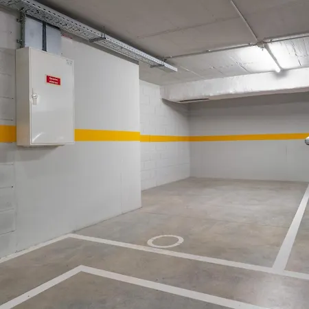 Premium W/ Garage & Balcony By Hostwise Apartament