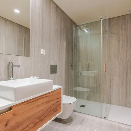 Premium W/ Garage & Balcony By Hostwise Vila Nova de Gaia