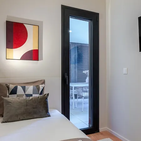 Appartement Premium W/ Garage & Balcony By Hostwise