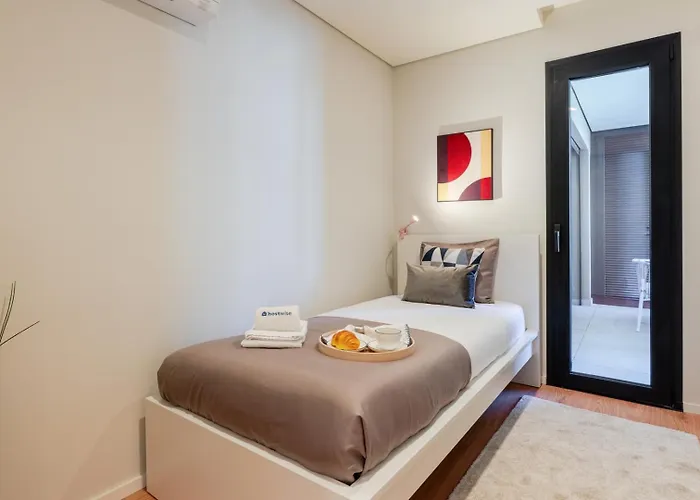 Premium W/ Garage & Balcony By Hostwise